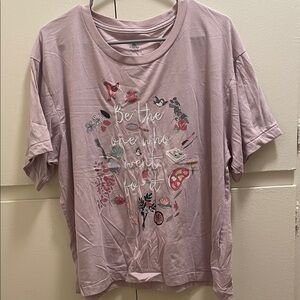 Chic Lavender Graphic Women's Tee